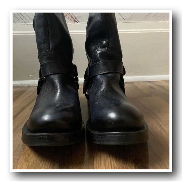 {Liberto} Moto Distressed Boots - Picture 4 of 13